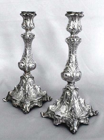 Pyramidal Bases