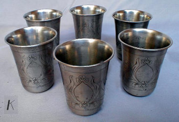 Matching Set of 6 Beakers