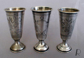 Set of 3 Silver stemmed goblets
